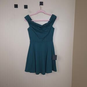 Lulus Season of Fun Forest Green Off-the-Shoulder Skater Dress Size S